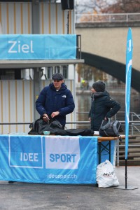 025a1173 chlausschwimmen zueri dwy web