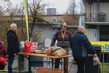 025a1179 chlausschwimmen zueri dwy web