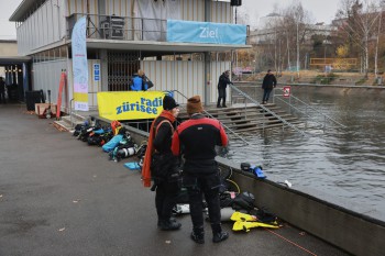 025a1214 chlausschwimmen zueri dwy web