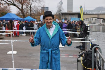 025a1415 chlausschwimmen zueri dwy web