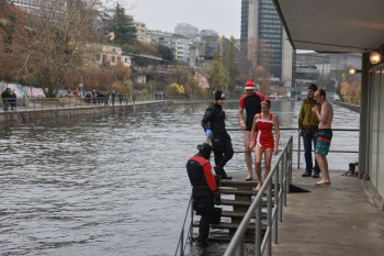 025a1514 chlausschwimmen zueri dwy web