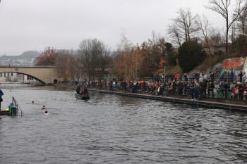 025a1534 chlausschwimmen zueri dwy web