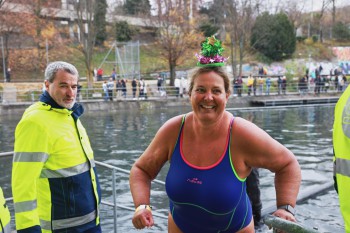 025a1737 chlausschwimmen zueri dwy web