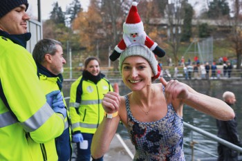 025a1763 chlausschwimmen zueri dwy web