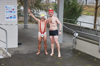 025a1774 chlausschwimmen zueri dwy web