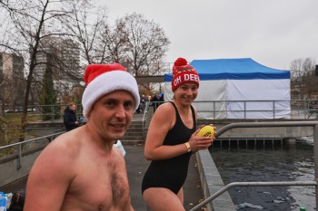 025a1830 chlausschwimmen zueri dwy web