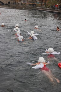 025a1974 chlausschwimmen zueri dwy web