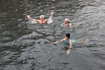 025a1995 chlausschwimmen zueri dwy web